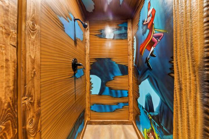Room 62 of 81