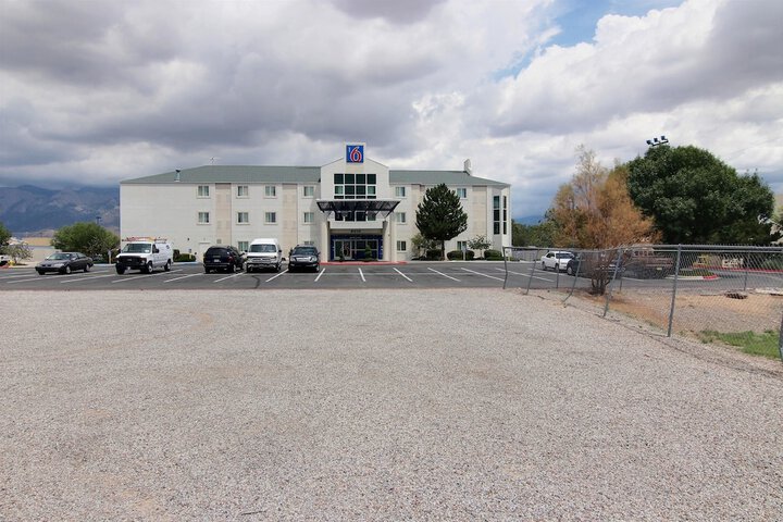 Property Grounds 26 of 27
