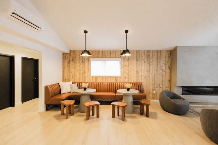 Hotel Interior 27 of 172