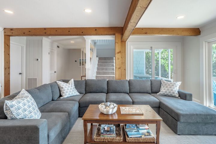 Surfside Cottage by Topsail Realty