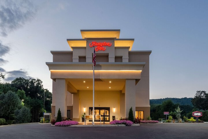 Hotel 5 of 35