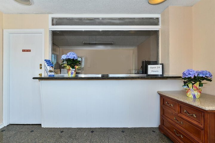 Hotel Interior 14 of 40