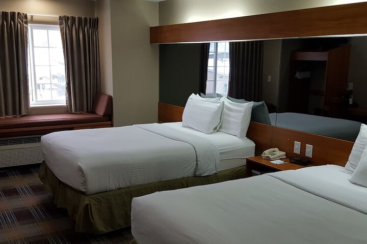 Room 32 of 41