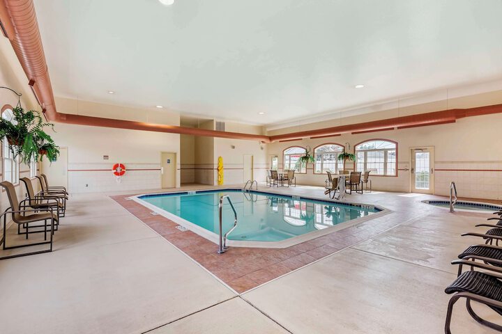 Best Western Plus Dutch Haus Inn and Suites