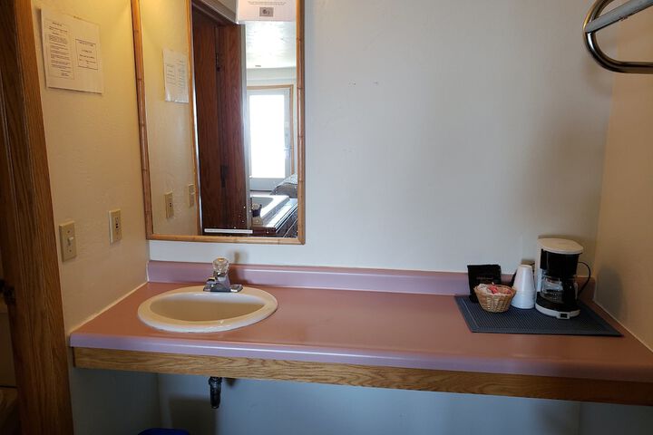 Algoma Beach Motel