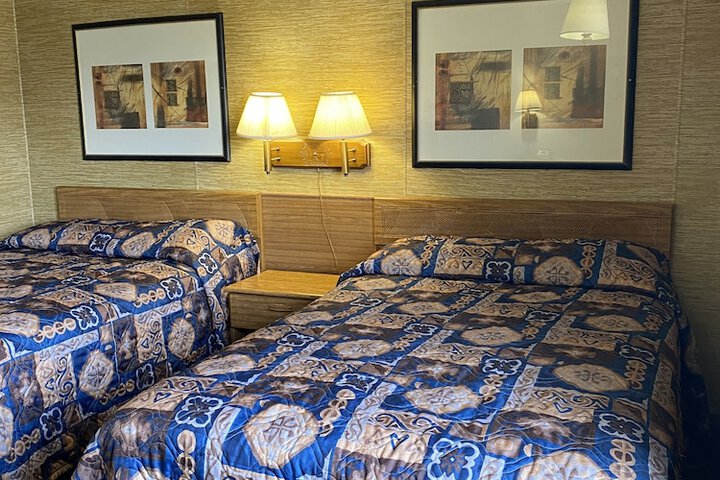 Room 44 of 61