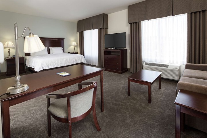 Room 32 of 51
