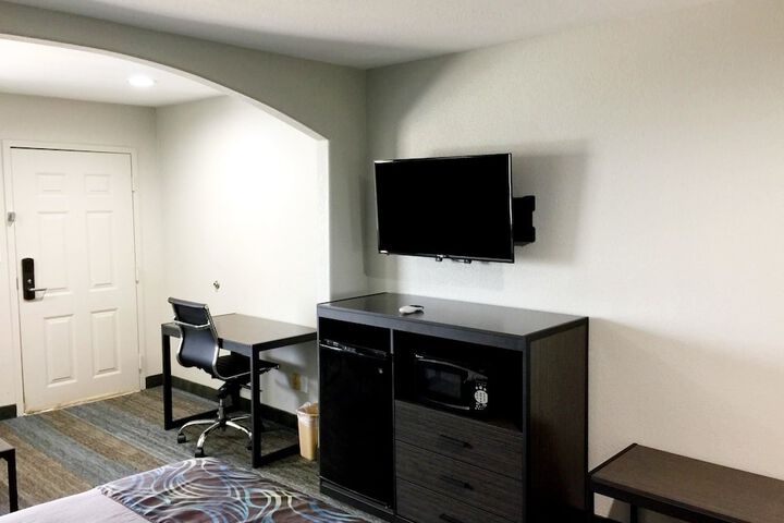 Americas Best Value Inn & Suites Mont Belvieu Houston