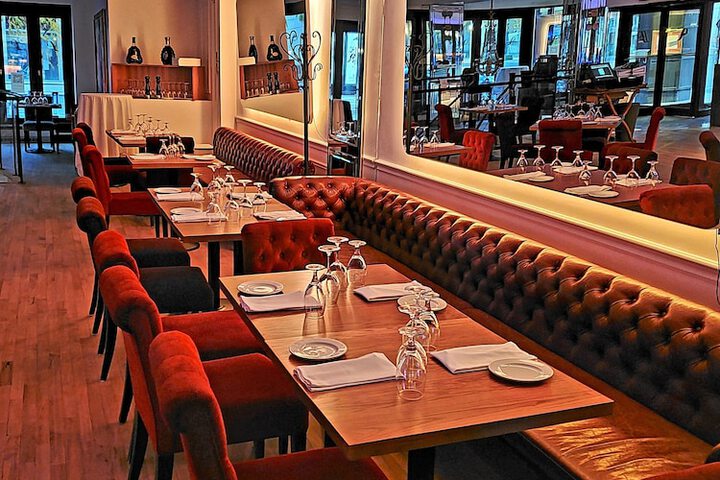 Dining 66 of 78