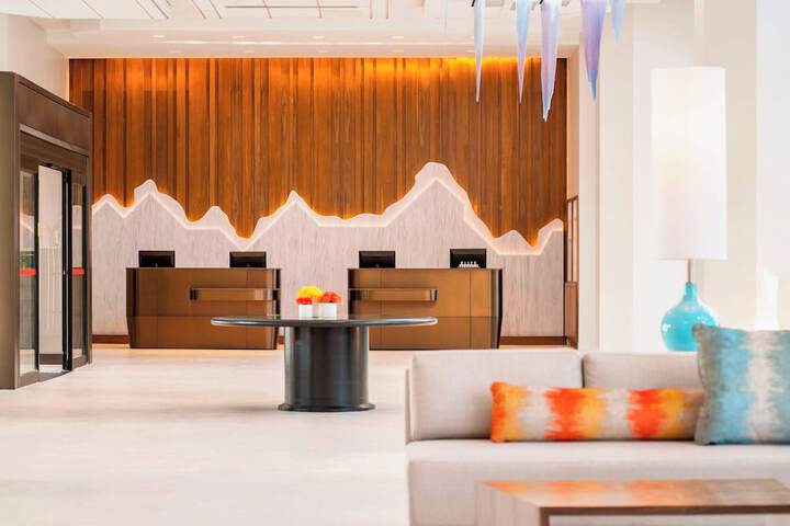 Delta Hotels by Marriott St. Johns Conference Centre