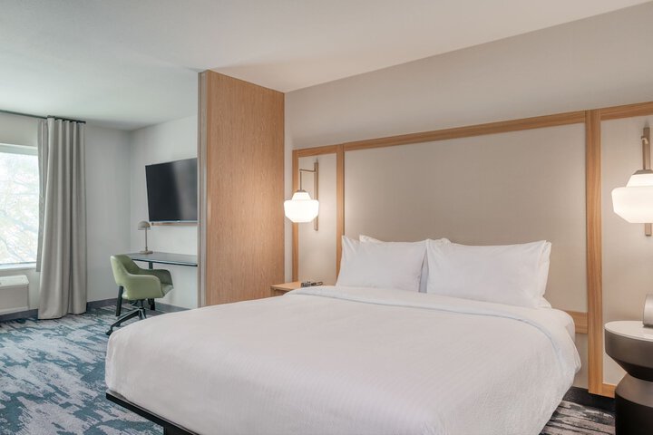 Room 17 of 22