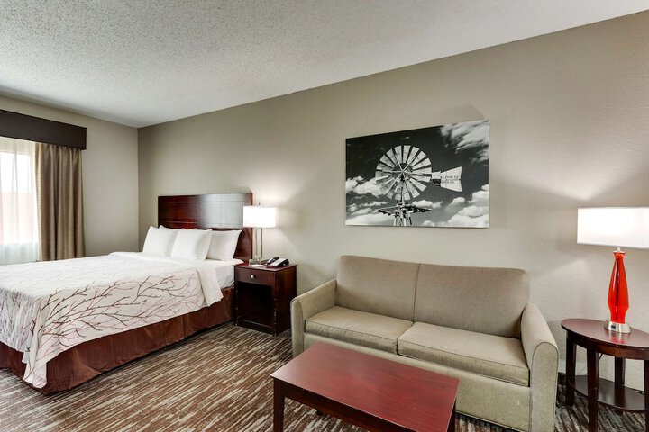 Room 22 of 37