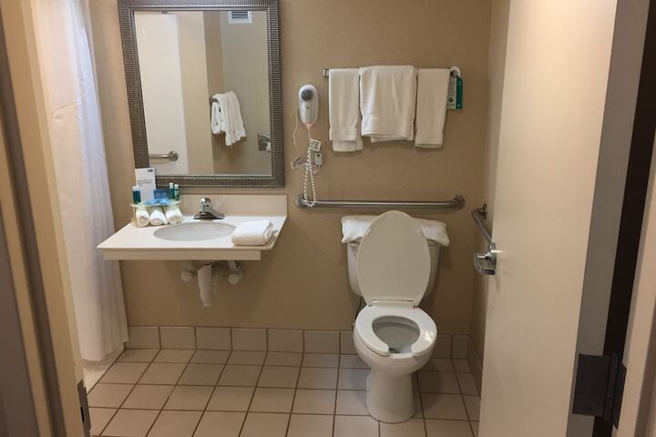Room 16 of 29