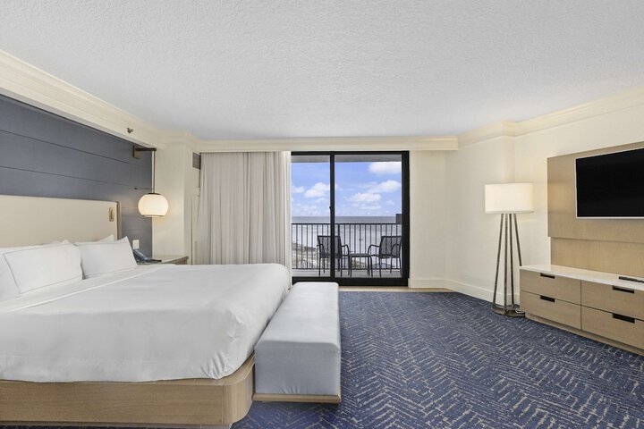 Room 124 of 172