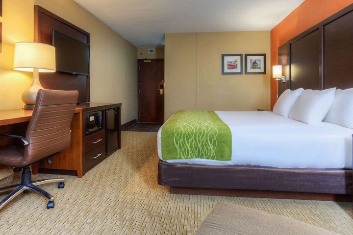 Room 30 of 68