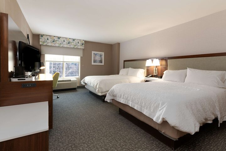 Room 10 of 51