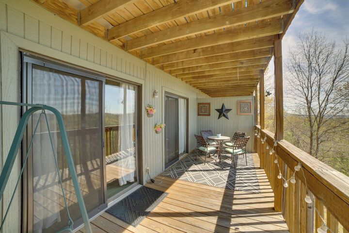 Unwind Fireside: Ozark Mtn Condo w / Resort Perks!
