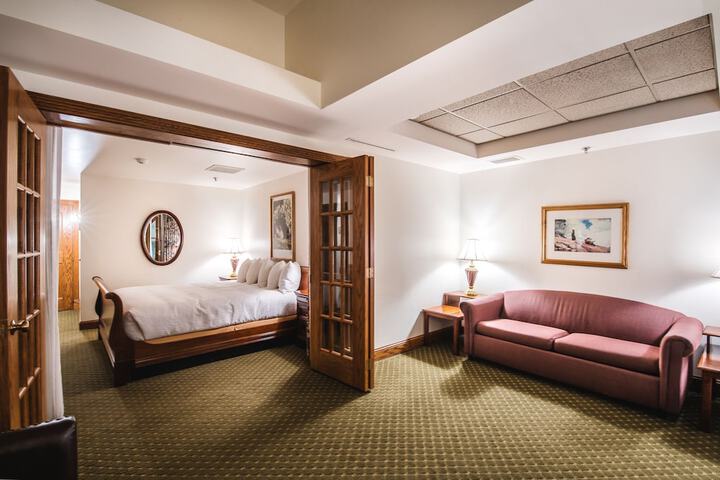 Room 50 of 62