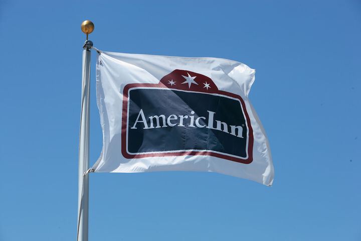 AmericInn by Wyndham Monmouth