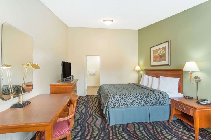 Room 36 of 48