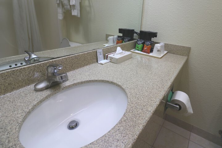 Room 15 of 30