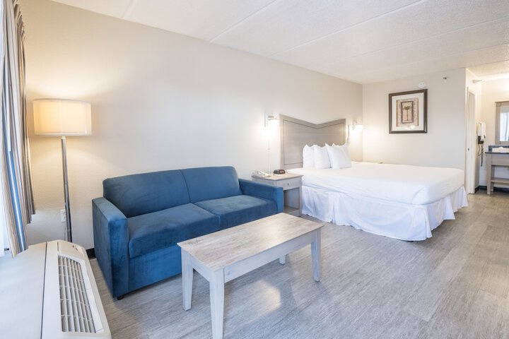 Room 40 of 72