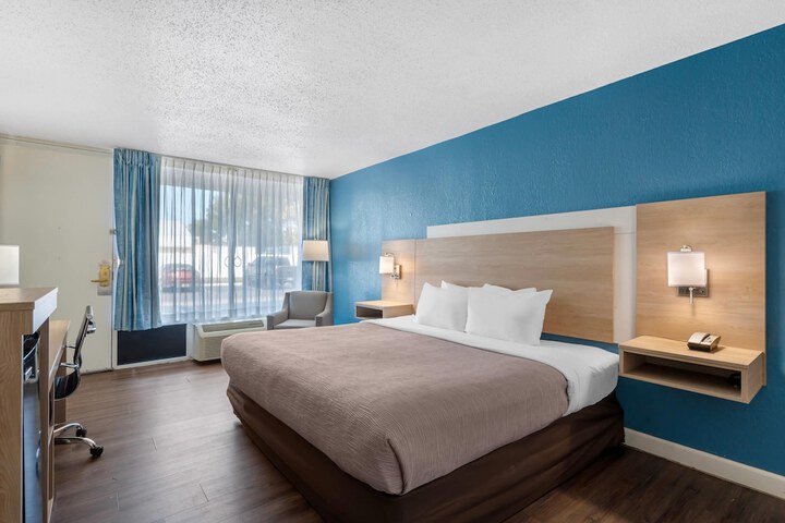 Quality Inn & Suites Conference Center