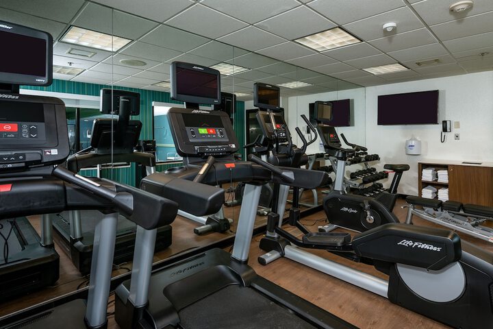 Holiday Inn Express Newport North - Middletown by IHG