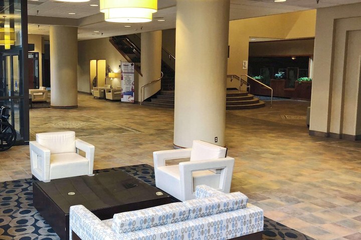Radisson Hotel Bismarck