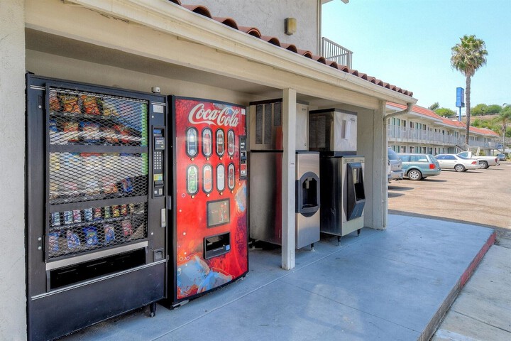 Motel 6 La Mesa CA - San Diego