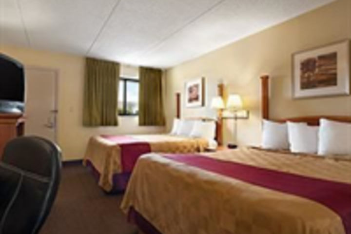 SUPER 8 BEACHWOOD CLEVELAND AREA