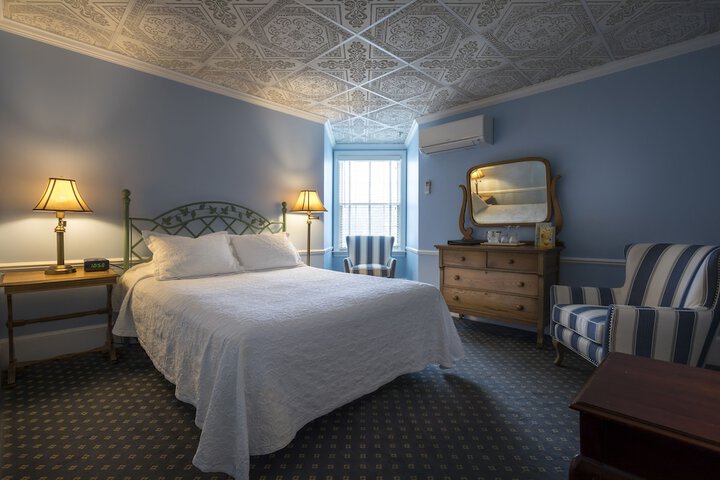 Bay View Inn