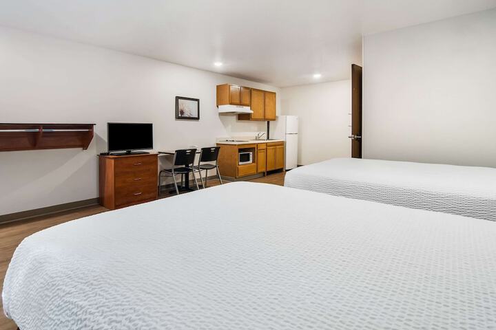 Room 20 of 38
