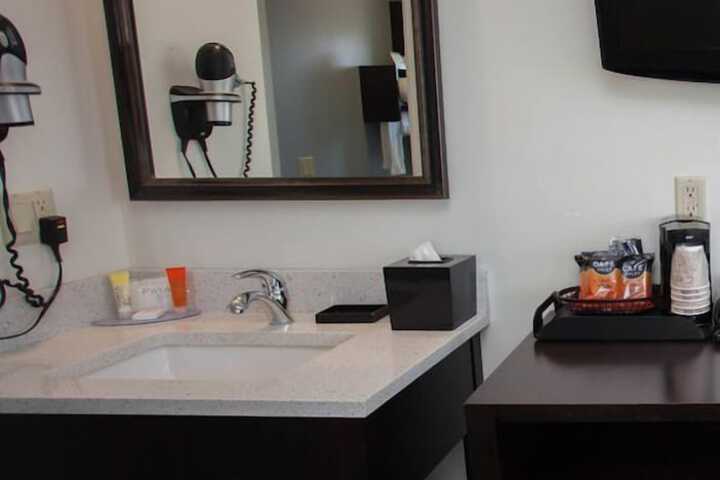 Room 9 of 29