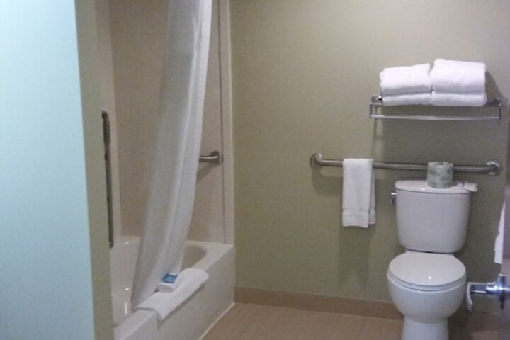 Room 14 of 69