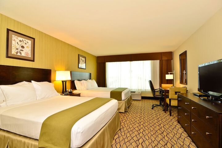 Room 32 of 56