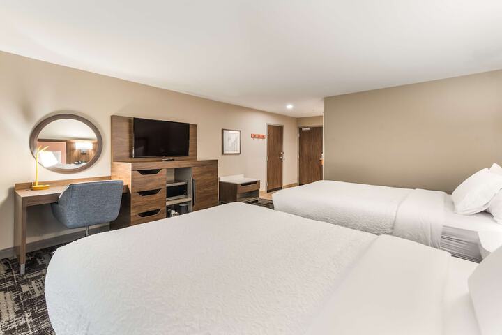 Hampton Inn & Suites Benton Harbor