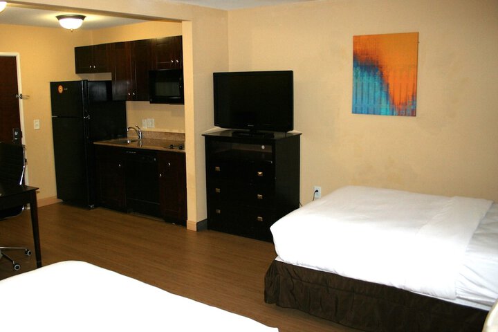 MainStay Suites Jacksonville near Camp Lejeune