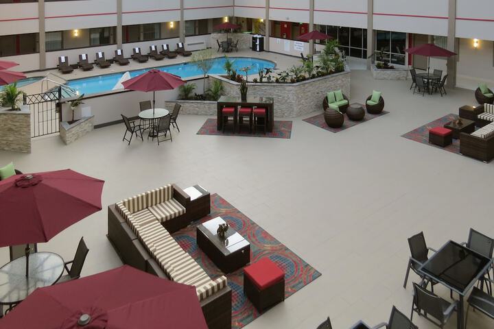 Holiday Inn Brookfield - ​​Milwaukee by IHG