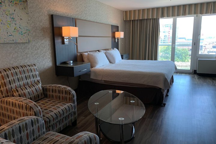 Room 17 of 61