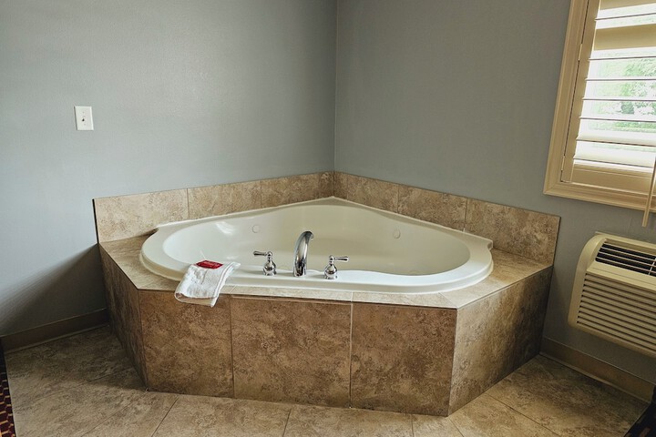 Room 12 of 49