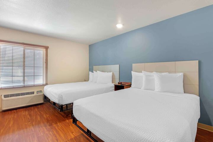 Room 11 of 30