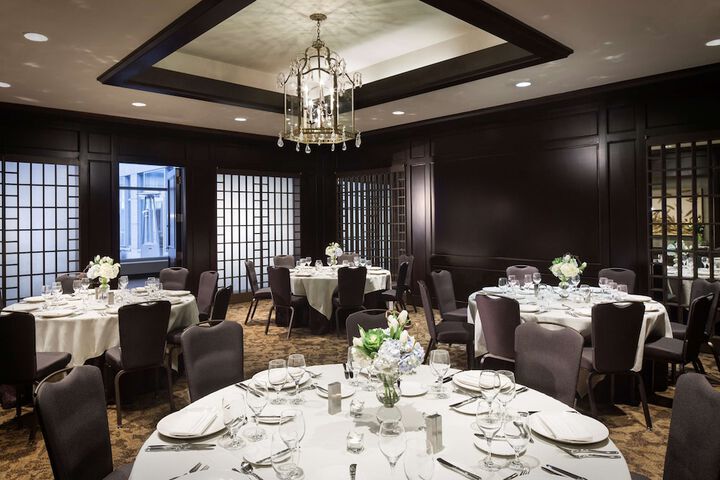 The Logan Philadelphia Curio Collection by Hilton