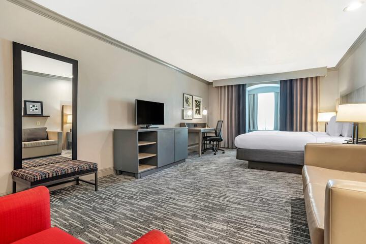 Country Inn & Suites by Radisson Metairie (New Orleans), LA