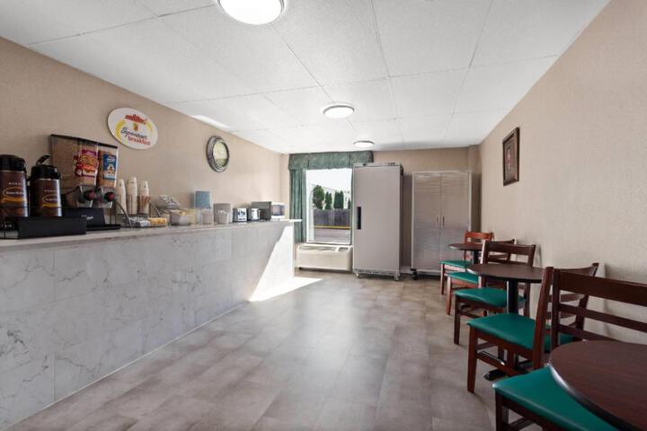 Super 8 by Wyndham Columbus