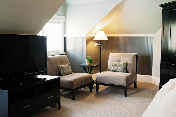 Room 21 of 57