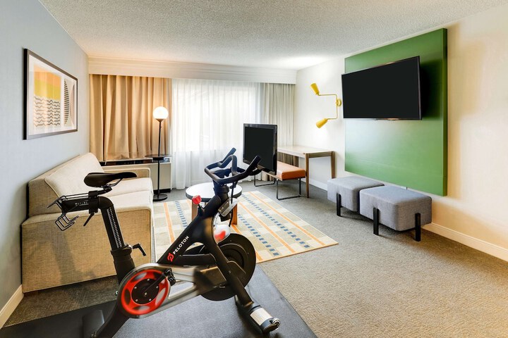 Sonesta Select San Francisco Airport Oyster Point Waterfront