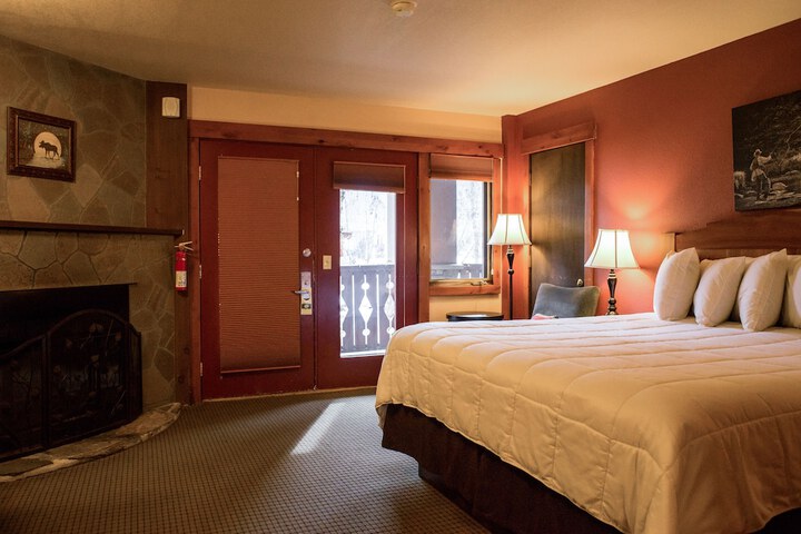 Room 79 of 191