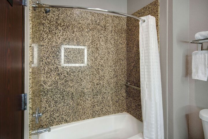 Motel 6 Fort Worth TX – I-35 & I-20