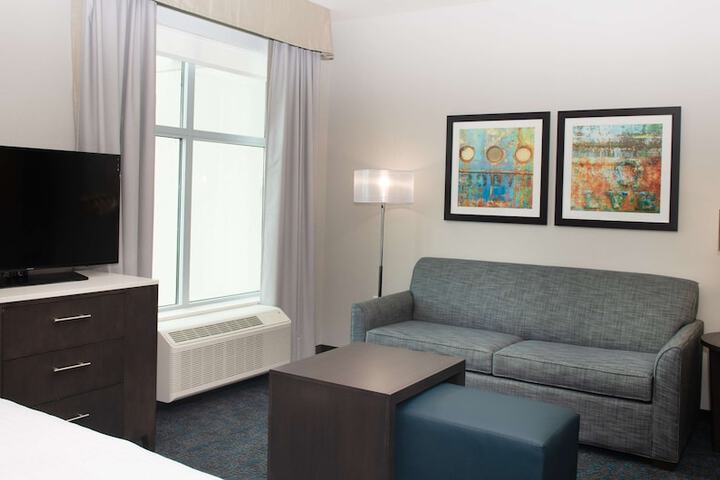 Room 25 of 52